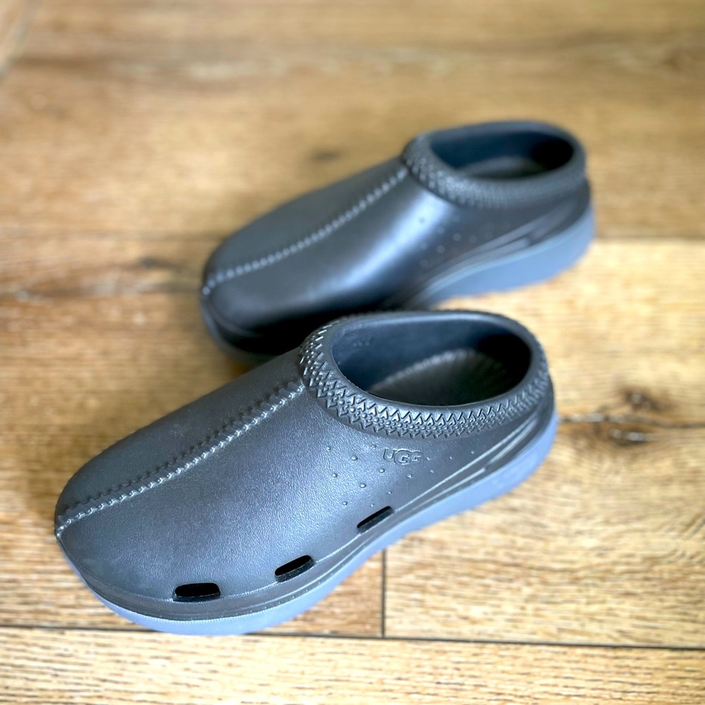 UGG Kid's Tasman Sport Slip On Shoe Color Black Size 13 Kids